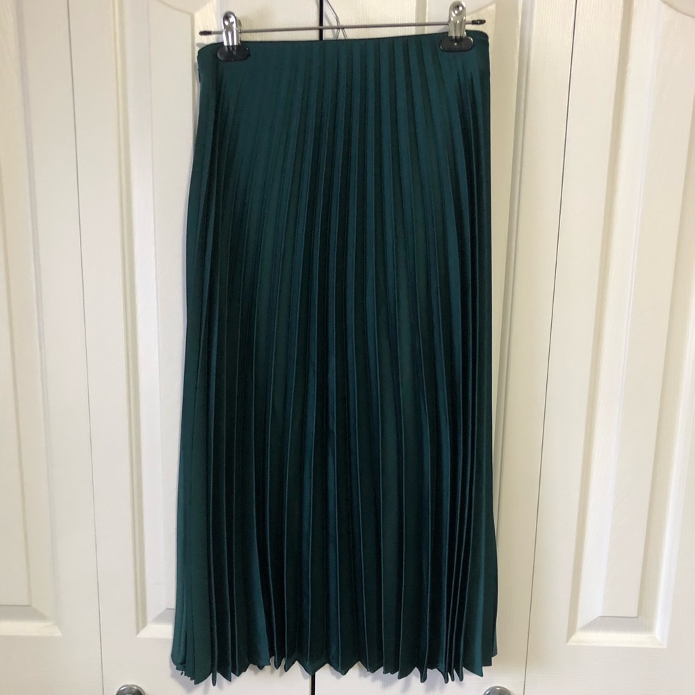 Zara mid pleated skirt